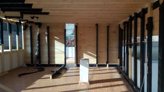 Interior casade madera ADH